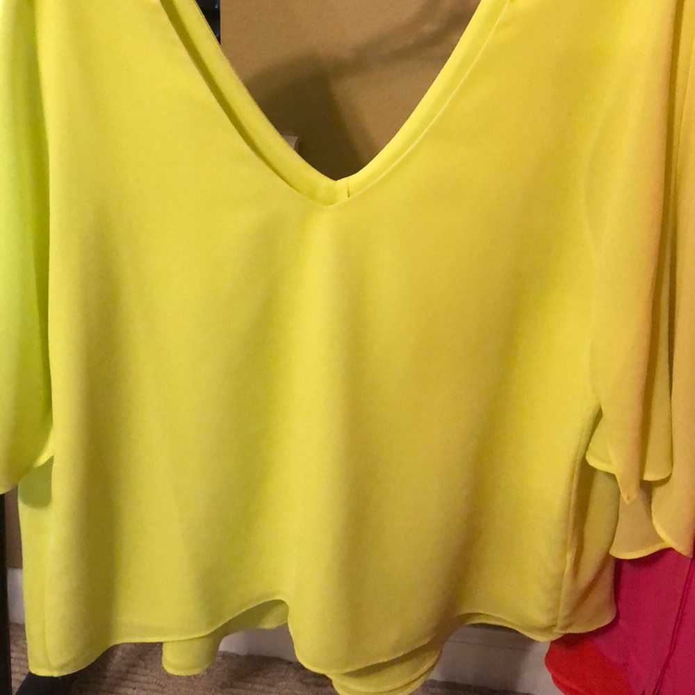 Blouse - Picture 2 of 2